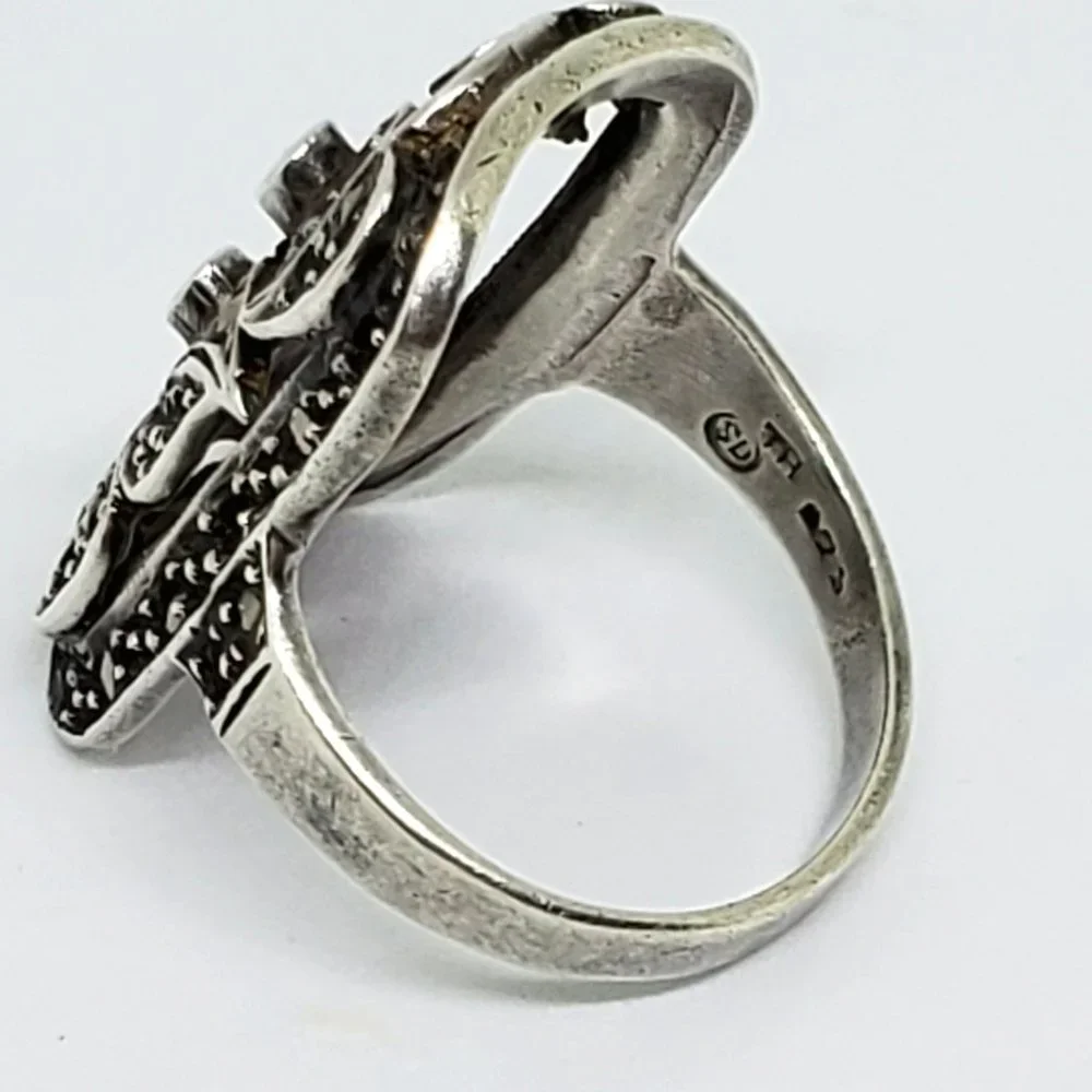 Vintage Victorian Leaf Marcasite Elegant Sterling Silver Ring SZ 5.5 